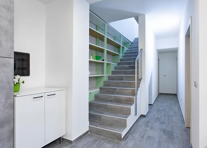 Olimpia House Πανσιόν 3*